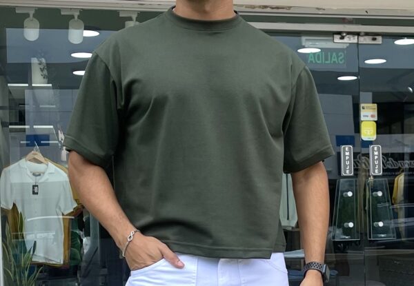 BOXY FIT TEXTURA VERDE MILITAR