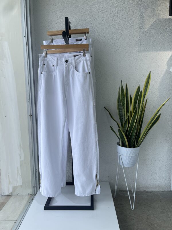 JEAN OVERSIZED CIERRE BLANCO