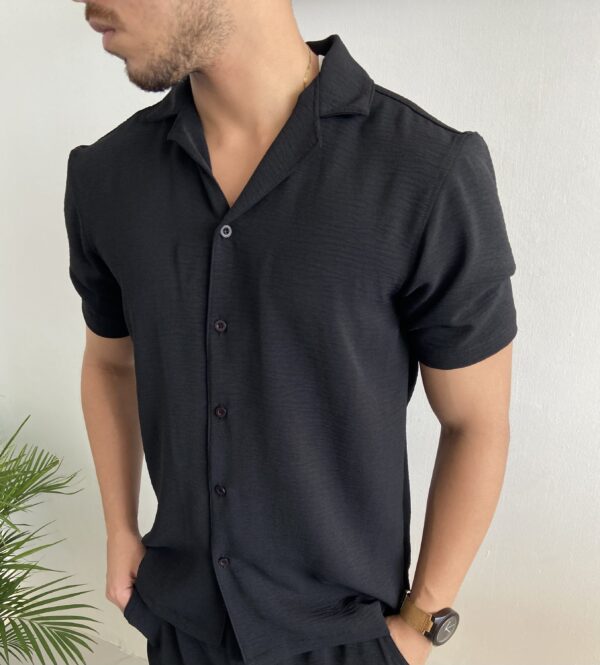 CAMISA CUELLO CUBANO NEGRA