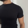 CAMISETA SLIM FIT NEGRA