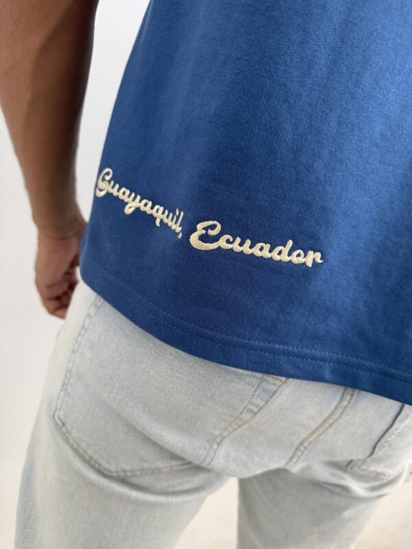 CAMISETA OVERSIZED AZUL