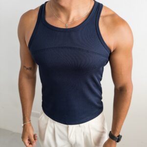CAMISETA BÁSICA CON CORTE AZUL
