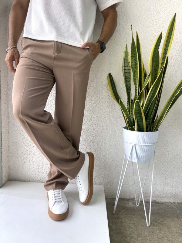 PANTALÓN RELAXED FIT CHOCOLATE