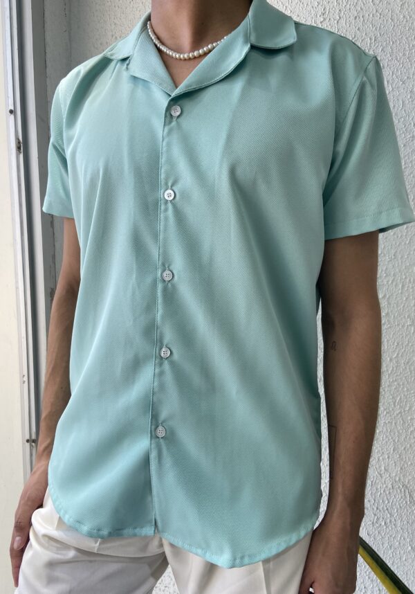 CAMISA CUELLO CUBANO MANGA CORTA MENTA