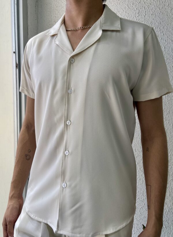 CAMISA CUELLO CUBANO MANGA CORTA BLANCO