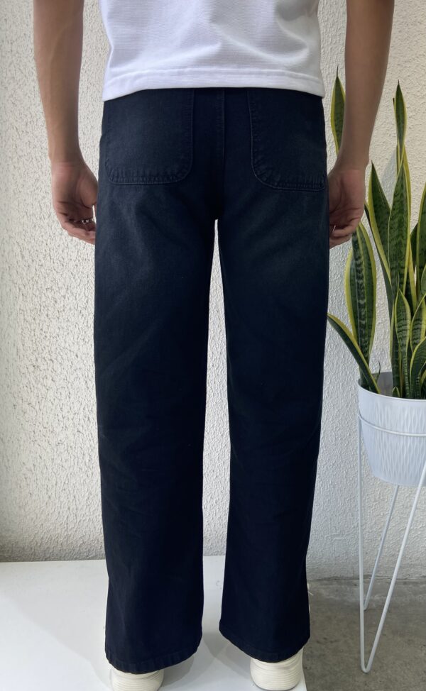 JEAN OVERSIZED CON ABERTURA NEGRO