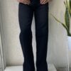 JEAN OVERSIZED CON ABERTURA NEGRO