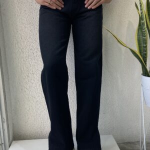 JEAN OVERSIZED CON ABERTURA NEGRO