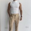 CAMISETA BÁSICA CON CUELLO BLANCA