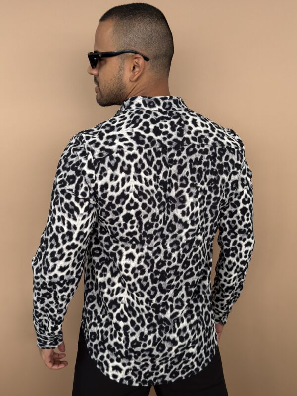 CAMISA ANIMAL PRINT B/N